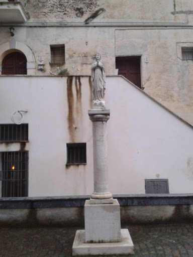 Itri Statua della Madonna