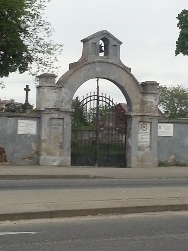 Brama Cmentarza Ewangelickiegi