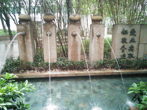 水壶喷泉