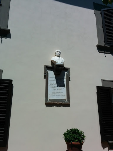 Busto Leopoldo Vanni