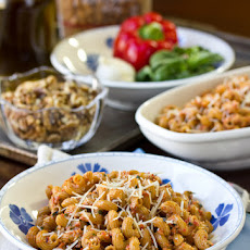 Roasted Red Pepper Pesto Pasta