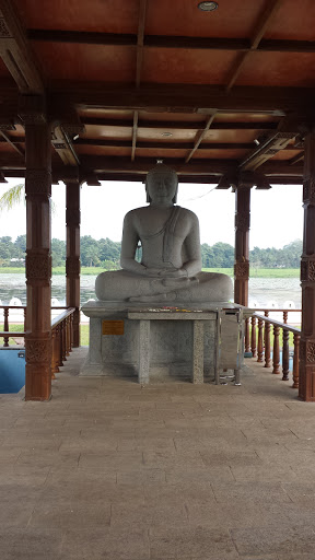 Wawa Mada Buddha Statue