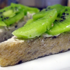 Creamy Kiwi Sandwich