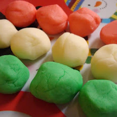 Yummy Cream Cheese Candy