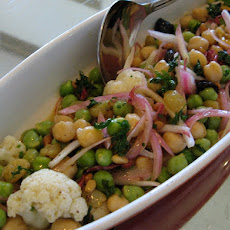 Curried Chickpeas With Raisins