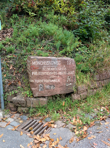 Wegweiserstein Mönchbergweg 1911