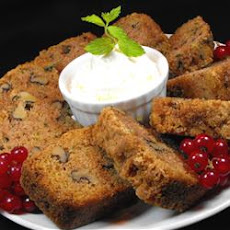 Zucchini Bread with Cinnamon Sugar Topping