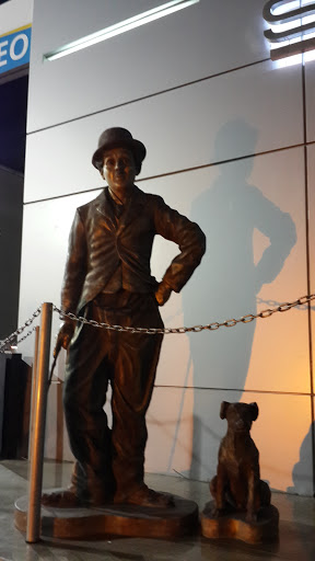 Charles Chaplin Statue