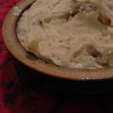Crock Pot Garlic Smashed Red Potatoes