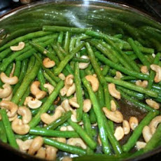 Green Beans with Ginger and Cashews