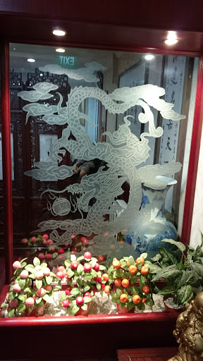Dragon Glass Decoration 