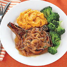 Pork Chops with Cider Sauce