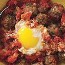 Moroccan-Style Mini Meatballs in Tomato Sauce with Eggs and Flatbread