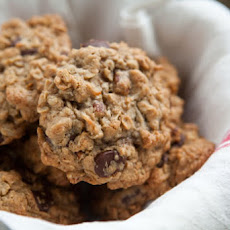 Awesome Oatmeal Chocolate Chip Cookie