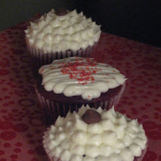 Red Velvet Chocolate Chip Cupcakes With Rum Frosting