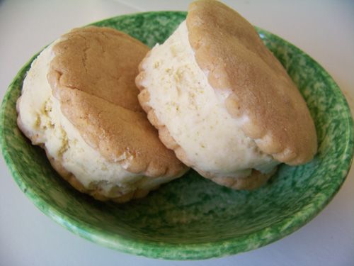 Pistachio Ice Cream Sammies Pistachio Ice Cream Sammies