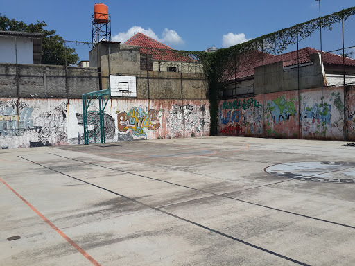 Loyola Mural Lapangan Basket