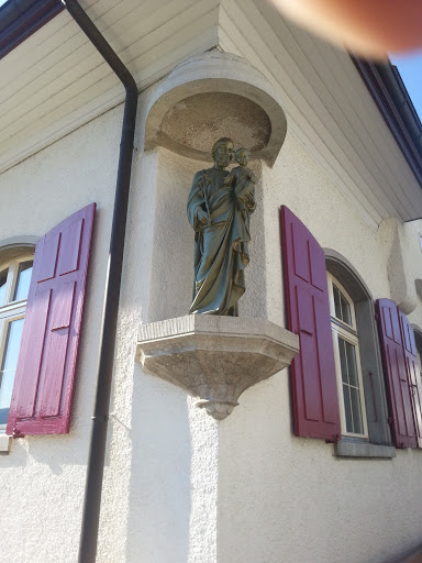 Statue de L'Église