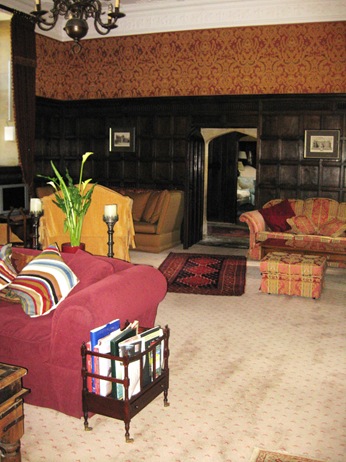 [ChantmarleManor0933.jpg]