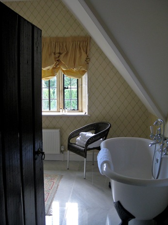 [ChantmarleManor1003.jpg]