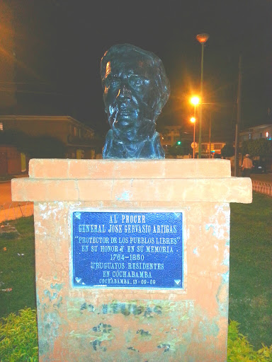 Busto General José Gervásio Artigas
