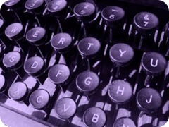 1004996_antique_typing_keyboard