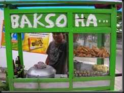 bakso ha.... bakso ha....