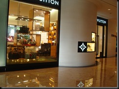 Sheraton Louis Vutton 7110