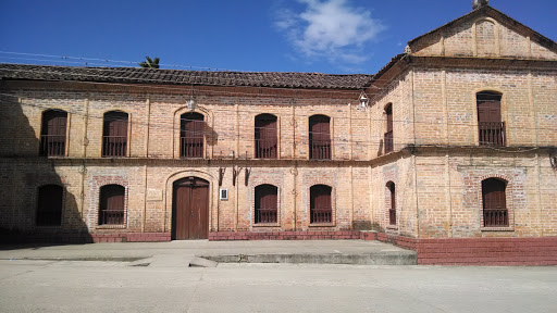 Edificio palacio municipal Agrado