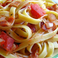 Tomato, Bacon and Onion Fettuccine