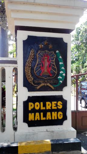 Polres Malang North Gate