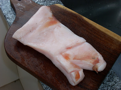 pella de chancho pan de chicharrón