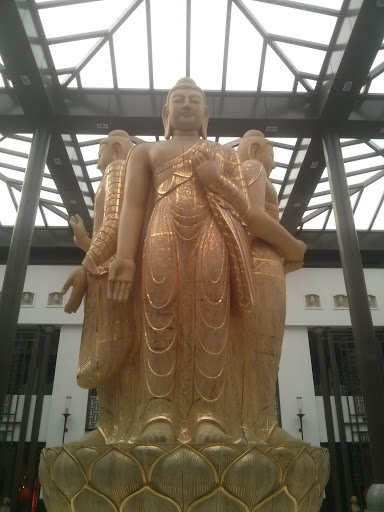 Statue at Yungang Grottoes    