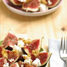 Fresh Fig and Feta Salad With Toasted Walnuts