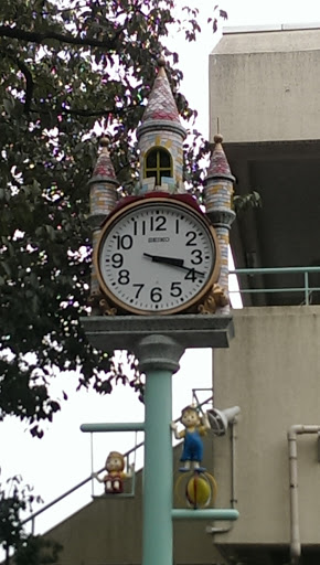 ロギ保育園の時計台