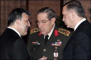 [erdogan-buyukanit-gul[2].jpg]