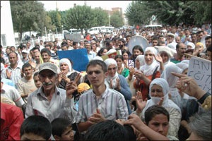 [anadil_kurtce_egitim_yuruyu[2].jpg]