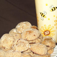Crackle-Top Ginger Date Cookies