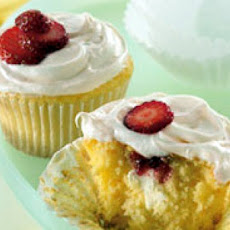 Strawberry Cream Cheese Cupcakes
