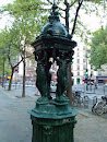 Fontaine Wallace place Charles-Valin