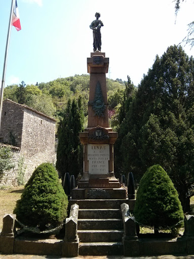 Monument Aux Morts De Lunas
