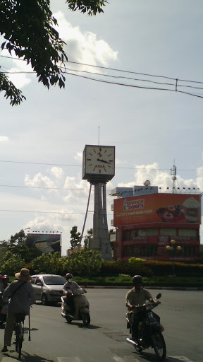 Điện Biên Phủ Roundabout