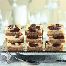 Cheesecake Swirl Bars