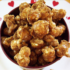 Gingerbread Caramel Corn