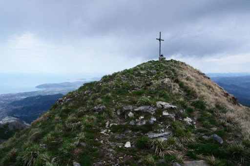 Monte Sagro - Croce sulla vetta