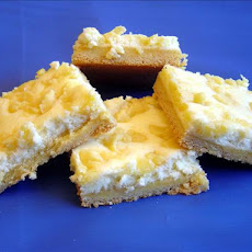 Lemon Cheesecake Bars