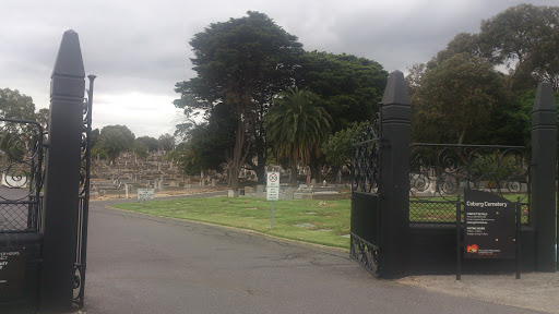 Coburg Cemetery Entrance