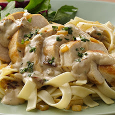 Pasta with Creamy Alfredo Sauce