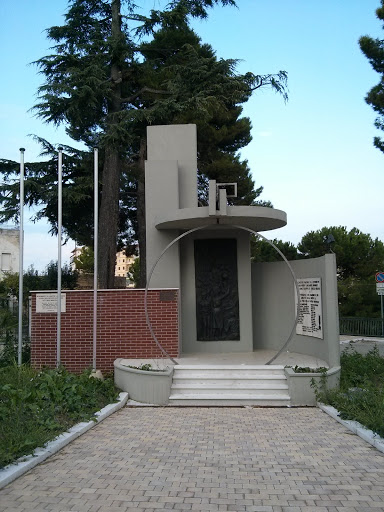 Monumento Ai Martiri Lancianesi