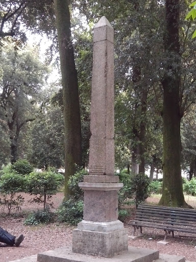 Obelisco ( Villa Borghese)